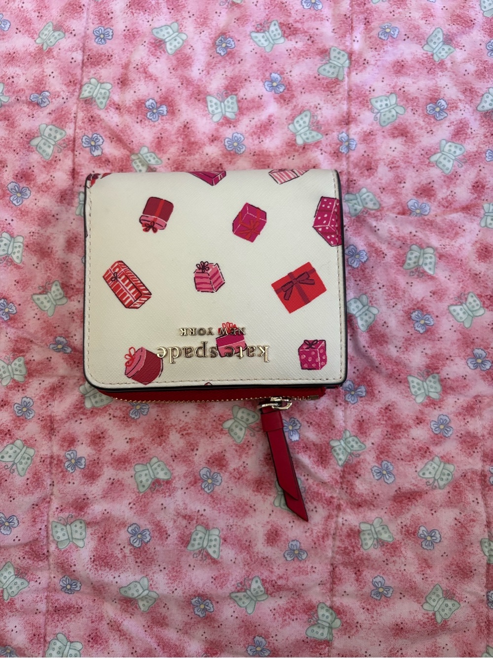 kate spade Cream Wallet with Pink and Red